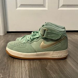 Teal and Gold Women’s 9.5 Nike Air Shoes